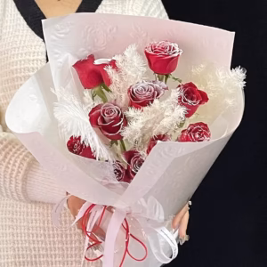 Frost Kiss｜Christmas Roses Mixed Bouquet