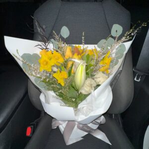 Fresh Spring Blossom Bouquet Premium Yellow & White Mixed Flowers (9)