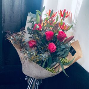 Rosesã€lily and natives