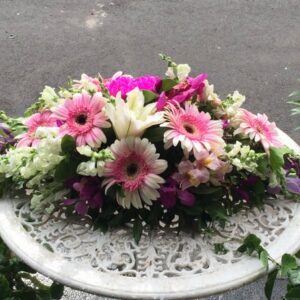 Short base funeral flower arrangement 400Lx300W 4
