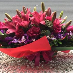 Short base funeral flower arrangement 400Lx300W 5