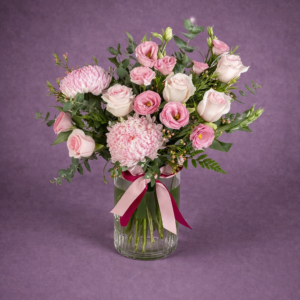 Elegant Floral Arrangement in Soft Hues –