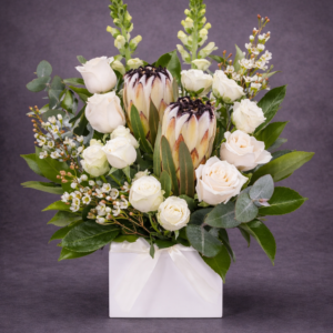 Elegant Floral Arrangement with Protea –