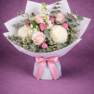 Elegant Floral Bouquet Signature –