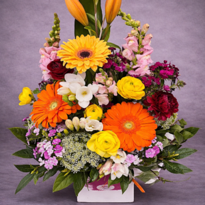 Vibrant Floral Bouquet Signature –